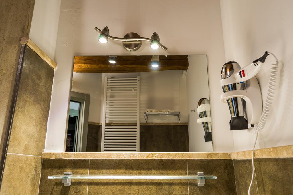 La Rocchetta Apartment Ripatransone Bilik gambar
